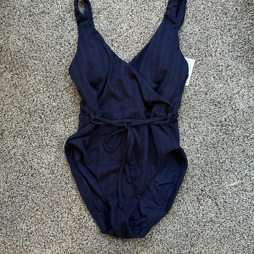 NWT Andie “The Belmar” Navy Eyelet One Piece, Size 10 - Picture 12 of 13